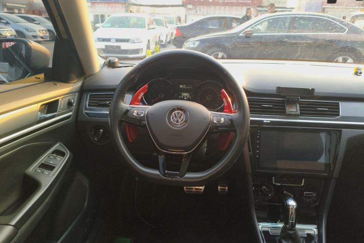 Used Volkswagen C-TREK 2017 1.6L Automatic Comfort Model Steering Wheel