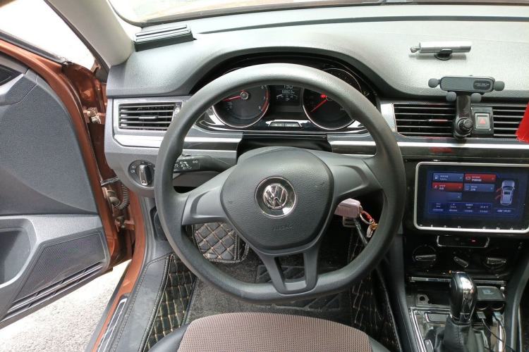 Used Volkswagen C-TREK 2017 1.6L Automatic Comfort Model Steering Wheel