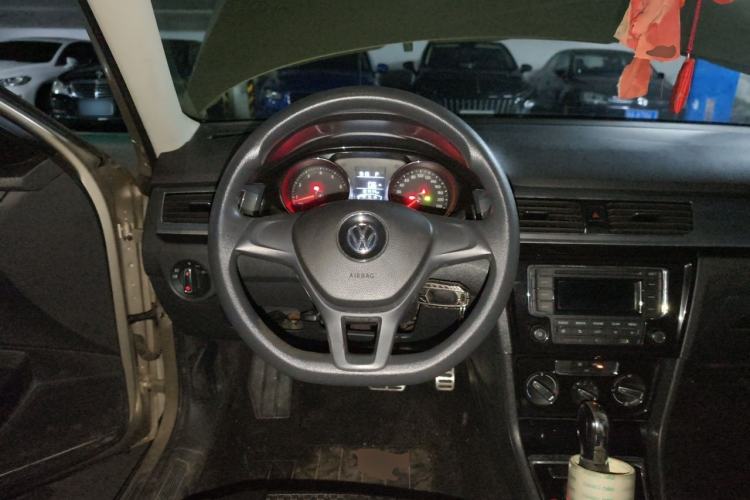 Used Volkswagen C-TREK 2017 1.6L Automatic Comfort Model Steering Wheel