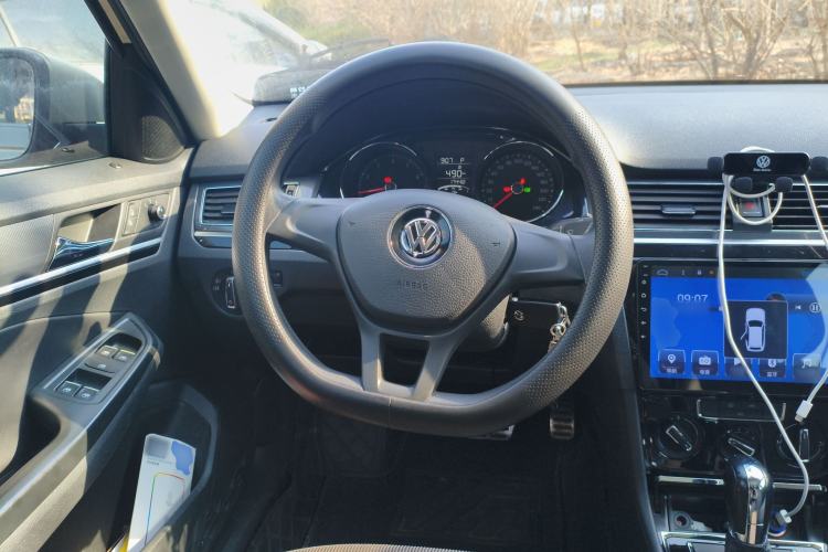 Used Volkswagen C-TREK 2017 1.6L Automatic Comfort Model Steering Wheel