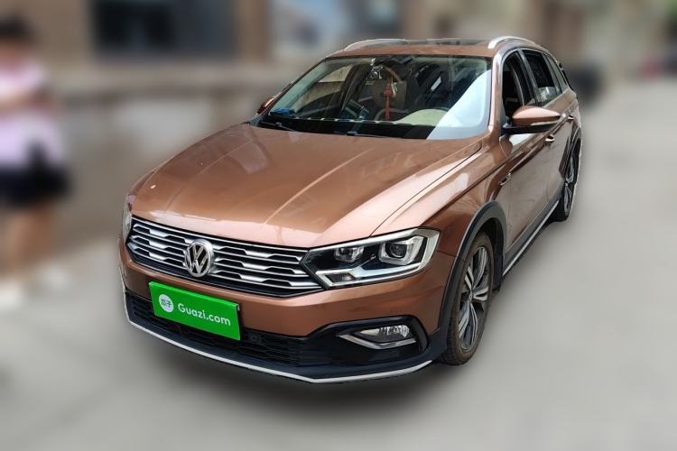 Used Volkswagen C-TREK 2017 230TSI DSG Luxury Model Guazi used car, China used car export, Used car for sale, Used cars, Cheapest cars for sale