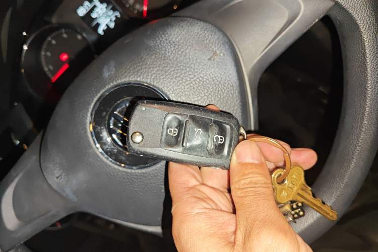 Used Volkswagen C-TREK 2017 230TSI DSG Comfort Version Vehicle Key