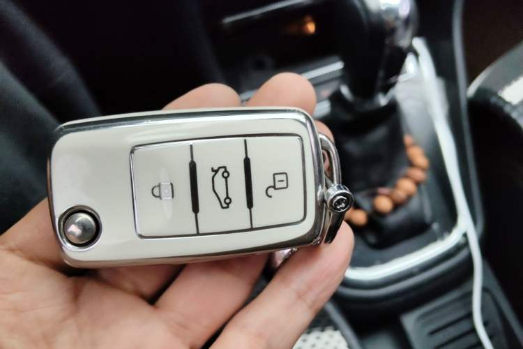 Used Volkswagen C-TREK 2017 230TSI DSG Luxury Model Vehicle Key