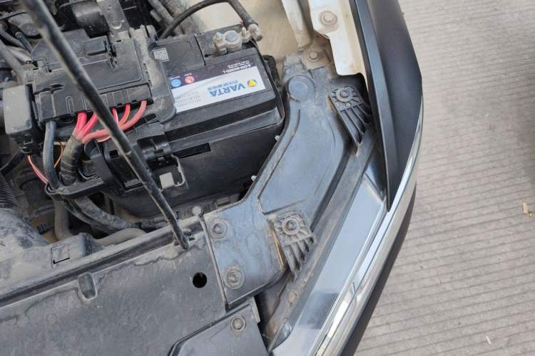Used Volkswagen C-TREK 2018 1.5L Automatic Comfort Model Engine Bay Left