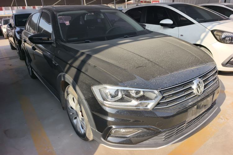 Used Volkswagen C-TREK 2018 1.5L Automatic Comfort Model Front Right 45 Deg