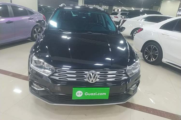 Used Volkswagen C-TREK 2018 1.5L Automatic Comfort Model Front
