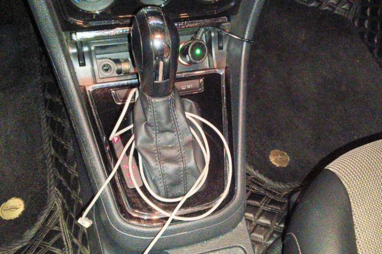 Used Volkswagen C-TREK 2018 1.5L Automatic Comfort Model Gear Lever