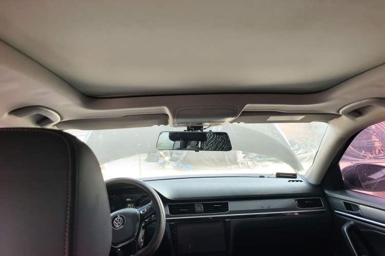 Used Volkswagen C-TREK 2018 1.5L Automatic Comfort Model Headliner
