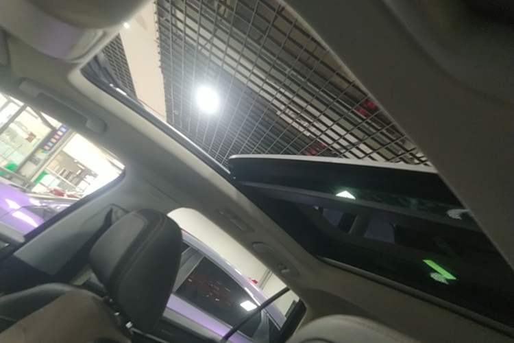 Used Volkswagen C-TREK 2018 1.5L Automatic Comfort Model Headliner