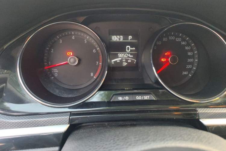 Used Volkswagen C-TREK 2018 1.5L Automatic Comfort Model Instrument Cluster