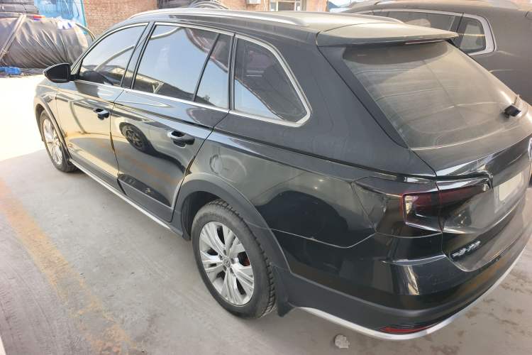 Used Volkswagen C-TREK 2018 1.5L Automatic Comfort Model Left Side