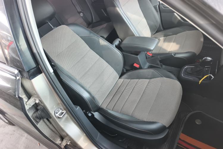 Used Volkswagen C-TREK 2018 1.5L Automatic Comfort Model Right Front Seat