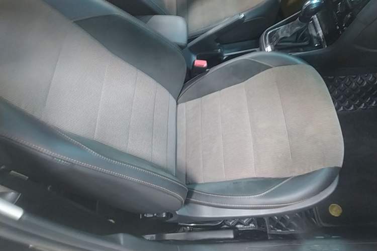 Used Volkswagen C-TREK 2018 1.5L Automatic Comfort Model Right Front Seat