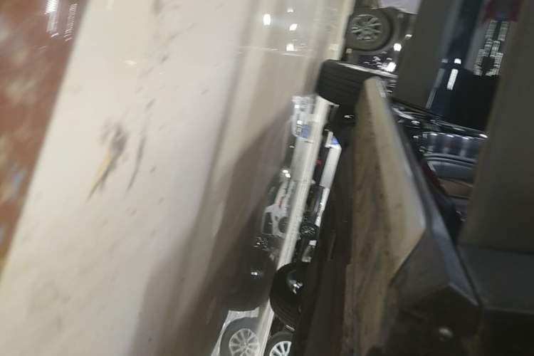 Used Volkswagen C-TREK 2018 1.5L Automatic Comfort Model Right Side Sill