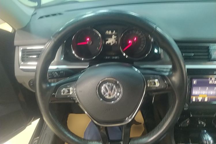 Used Volkswagen C-TREK 2018 1.5L Automatic Comfort Model Steering Wheel