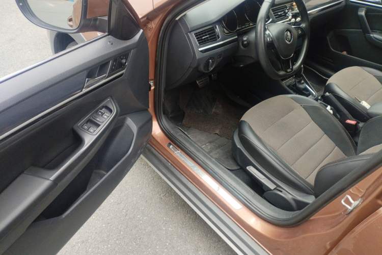 Used Volkswagen C-TREK 2018 230TSI DSG Comfort Model Driver Seat