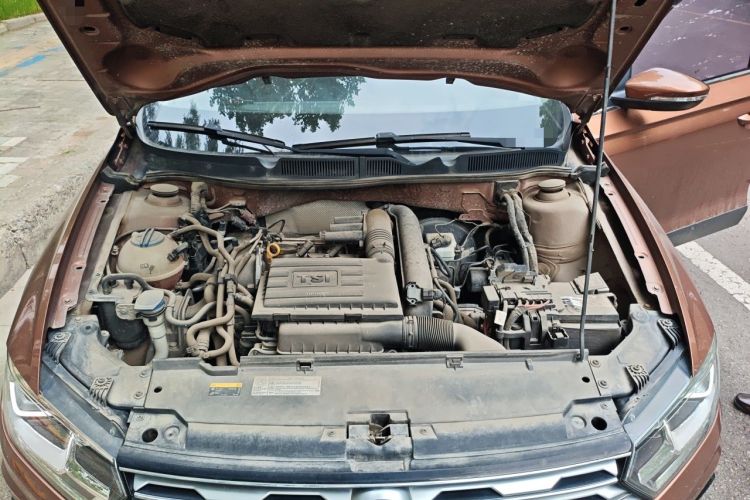 Used Volkswagen C-TREK 2018 230TSI DSG Comfort Model Engine Bay