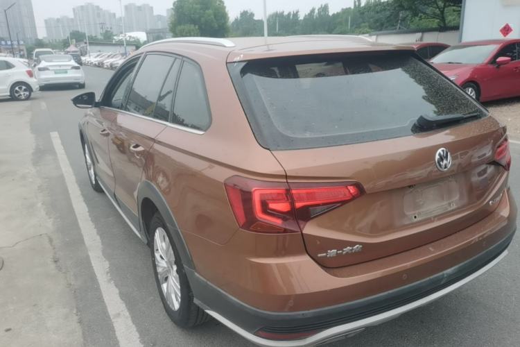Used Volkswagen C-TREK 2018 1.5L Automatic Comfort Model Exterior 2