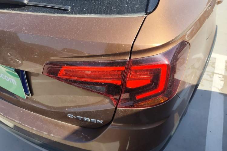 Used Volkswagen C-TREK 2018 1.5L Automatic Comfort Model Exterior 2