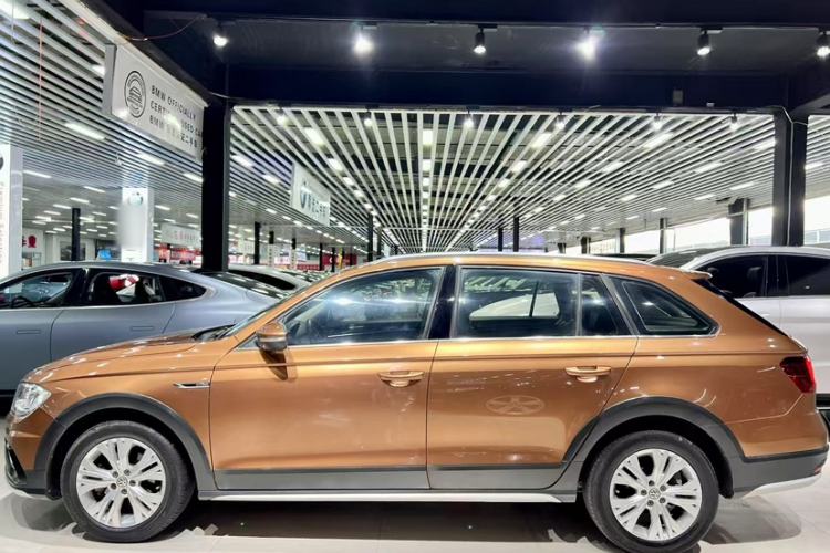 Used Volkswagen C-TREK 2018 1.5L Automatic Comfort Model Exterior 3