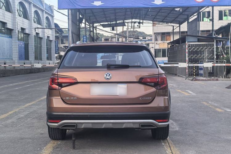 Used Volkswagen C-TREK 2018 1.5L Automatic Comfort Model Exterior 4