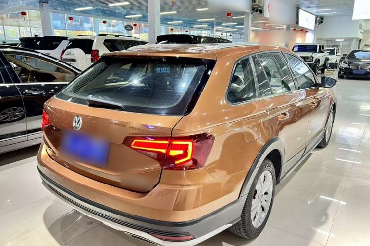 Used Volkswagen C-TREK 2018 1.5L Automatic Comfort Model Exterior 5