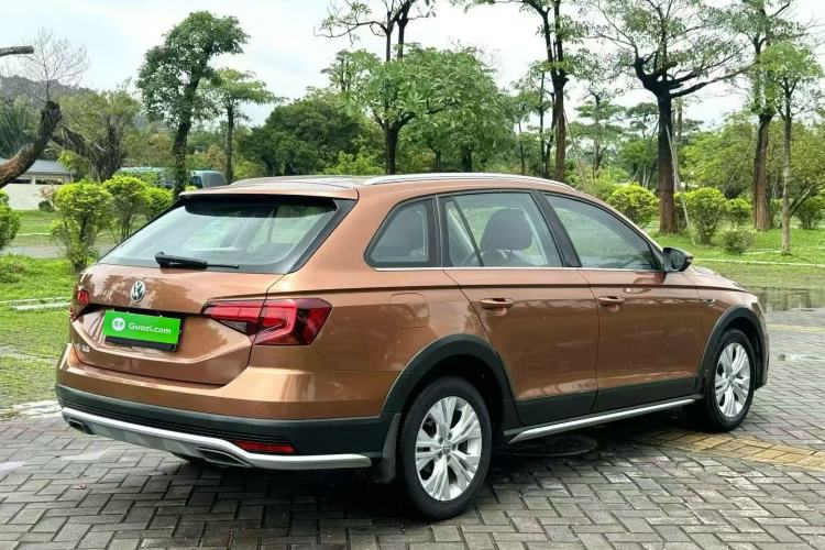 Used Volkswagen C-TREK 2018 1.5L Automatic Comfort Model Exterior 6