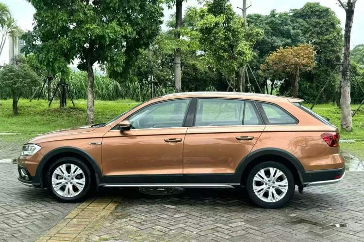 Used Volkswagen C-TREK 2018 1.5L Automatic Comfort Model Exterior 7