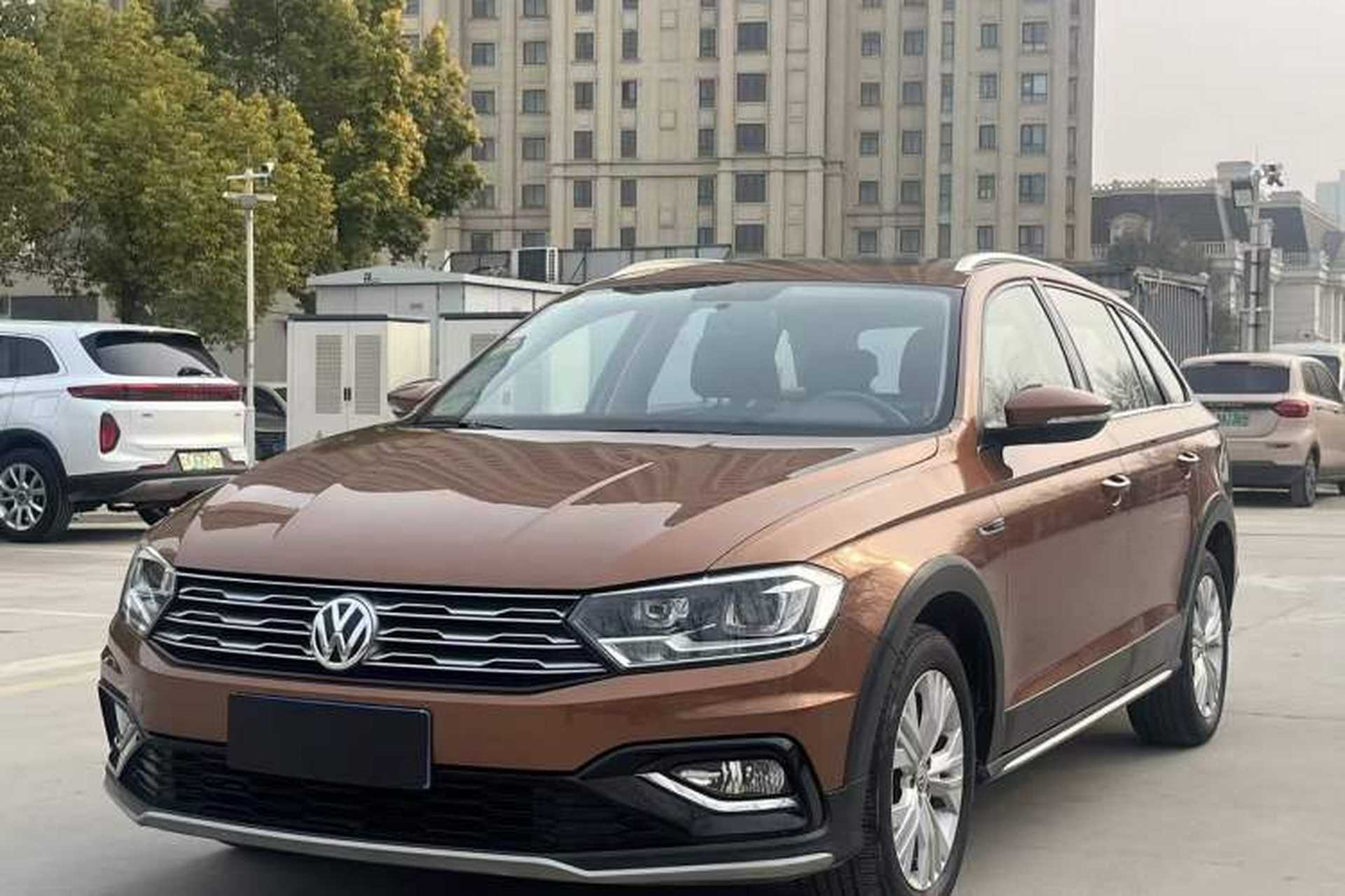 Used Volkswagen C-TREK 2018 1.5L Automatic Comfort Model Front Left 45 Deg