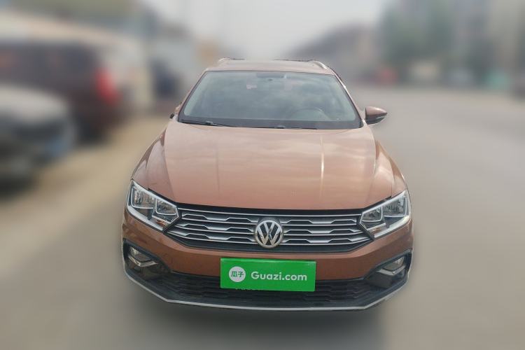Used Volkswagen C-TREK 2018 1.5L Automatic Comfort Model Front