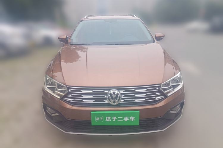 Used Volkswagen C-TREK 2018 1.5L Automatic Fashion Model Front