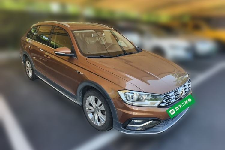 Used Volkswagen C-TREK 2018 1.5L Automatic Comfort Model Front Right 45 Deg
