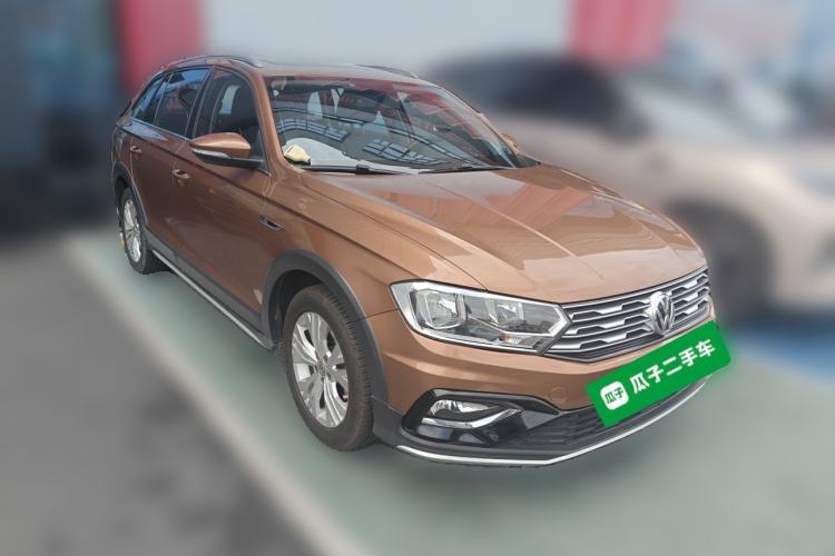 Used Volkswagen C-TREK 2018 1.5L Automatic Comfort Model Front Right 45 Deg