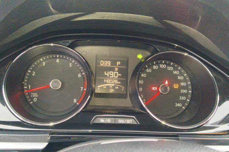 Used Volkswagen C-TREK 2018 230TSI DSG Luxury Version Instrument Cluster