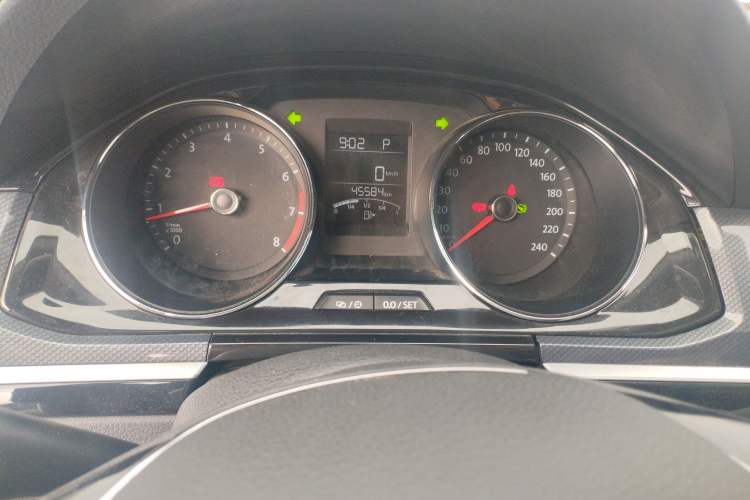 Used Volkswagen C-TREK 2018 1.5L Automatic Comfort Model Instrument Cluster