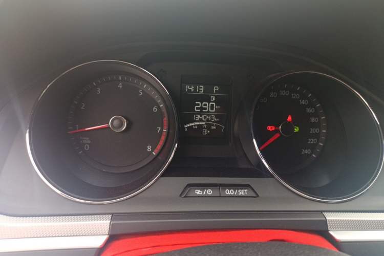 Used Volkswagen C-TREK 2018 1.5L Automatic Fashion Model Instrument Cluster