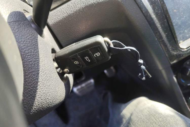 Used Volkswagen C-TREK 2018 1.5L Automatic Comfort Model Interior 1