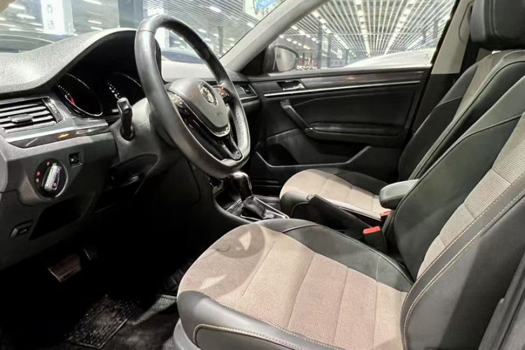 Used Volkswagen C-TREK 2018 1.5L Automatic Comfort Model Interior 2