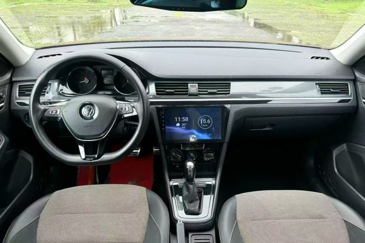 Used Volkswagen C-TREK 2018 1.5L Automatic Comfort Model Interior 5