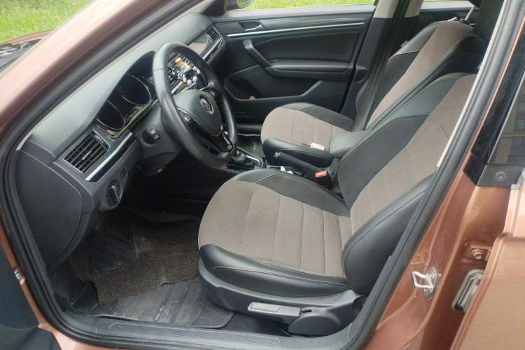 Used Volkswagen C-TREK 2018 230TSI DSG Comfort Model Left Front Seat