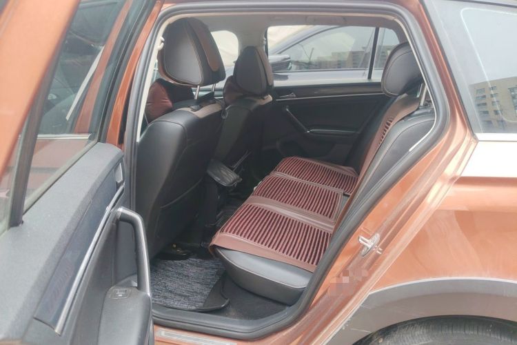 Used Volkswagen C-TREK 2018 230TSI DSG Comfort Model Left Rear Seat