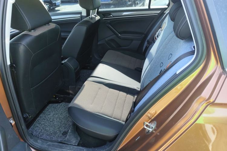 Used Volkswagen C-TREK 2018 1.5L Automatic Comfort Model Left Rear Seat