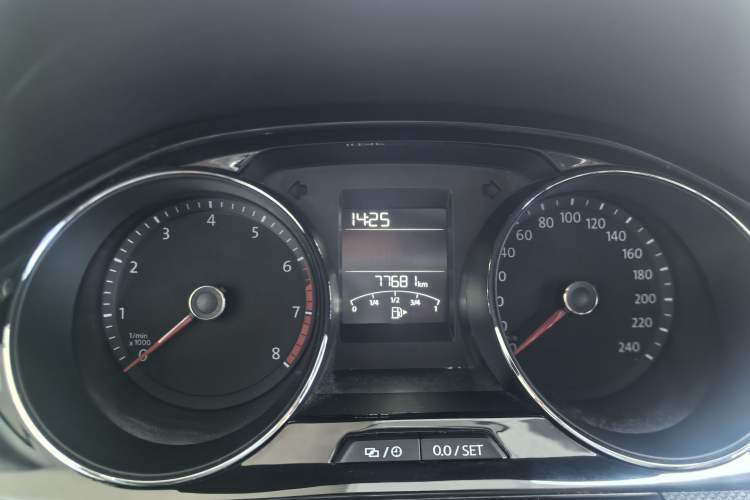 Used Volkswagen C-TREK 2018 1.5L Automatic Comfort Model Odometer Close Up