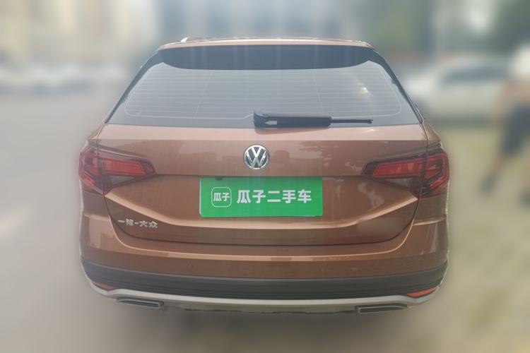 Used Volkswagen C-TREK 2018 1.5L Automatic Fashion Model Rear