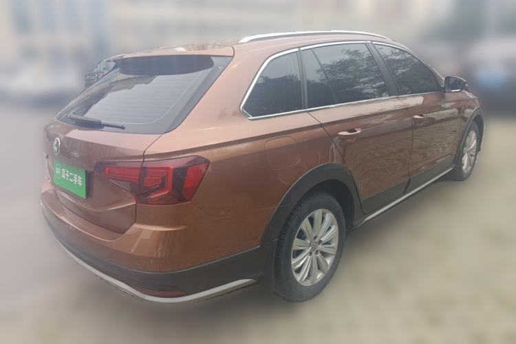 Used Volkswagen C-TREK 2018 1.5L Automatic Fashion Model Rear Right 45 Deg