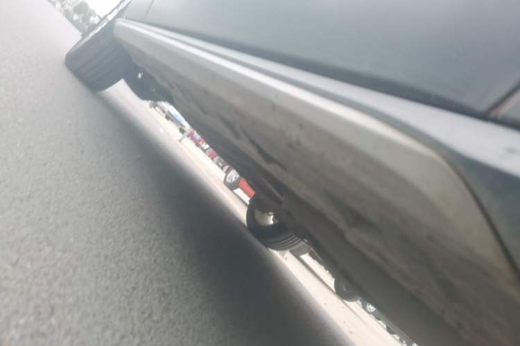 Used Volkswagen C-TREK 2018 1.5L Automatic Comfort Model Right Side Sill