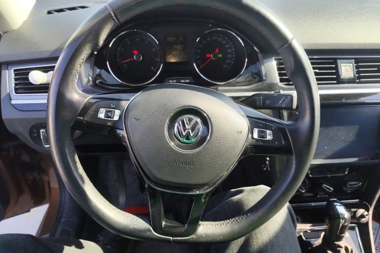 Used Volkswagen C-TREK 2018 1.5L Automatic Comfort Model Steering Wheel