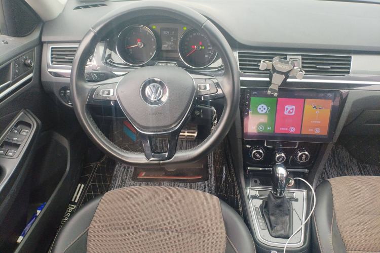 Used Volkswagen C-TREK 2018 1.5L Automatic Comfort Model Steering Wheel