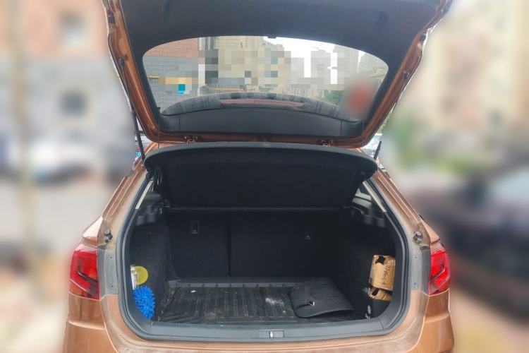 Used Volkswagen C-TREK 2018 230TSI DSG Comfort Model Trunk
