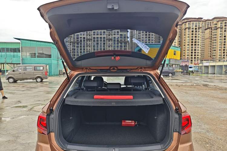 Used Volkswagen C-TREK 2018 1.5L Automatic Comfort Model Trunk